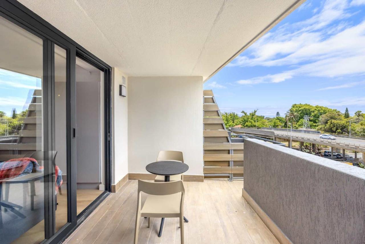 Newlands Peak Aparthotel By Totalstay เคปทาวน์ ภายนอก รูปภาพ