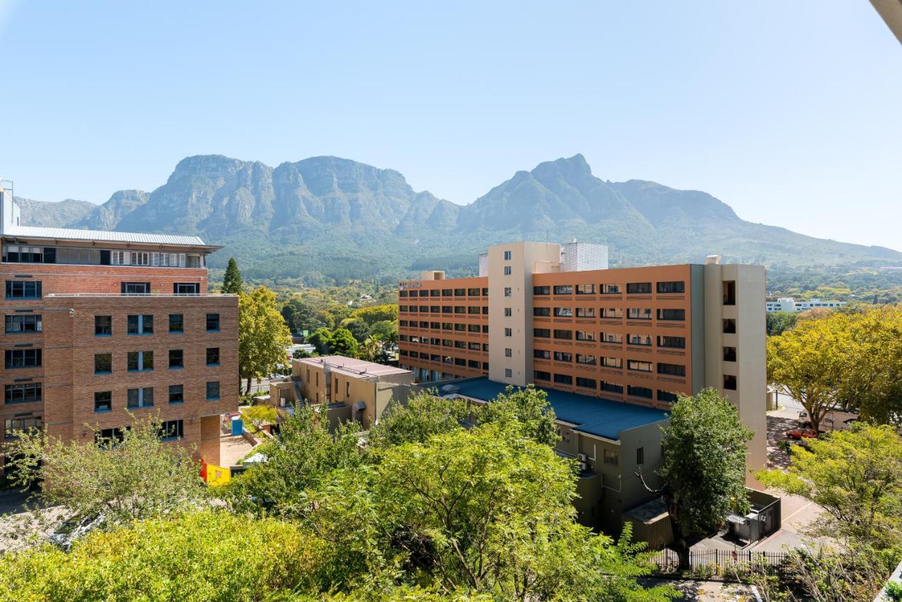 Newlands Peak Aparthotel By Totalstay เคปทาวน์ ภายนอก รูปภาพ